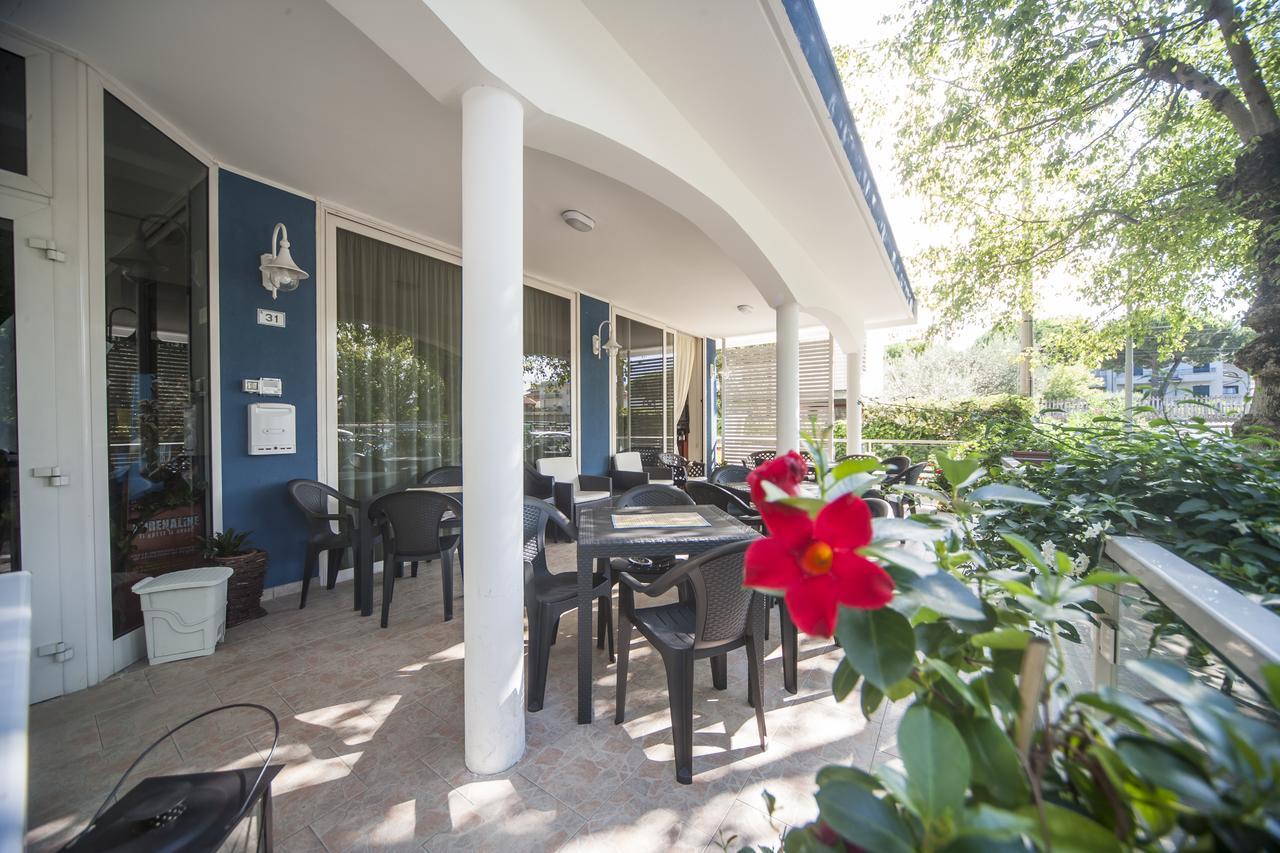 Hotel Taormina Riccione Exterior foto